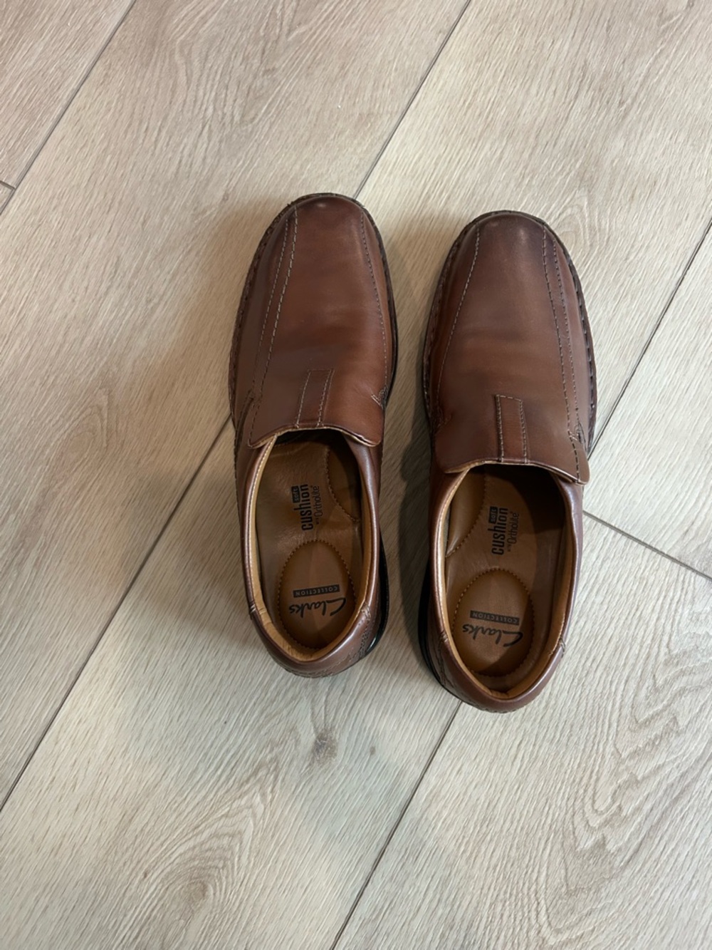 Clarks Men’s Brown Leather Slip-On Loafers